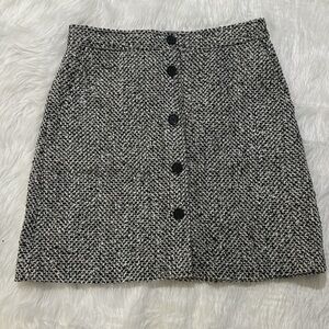 Loft black gray woven skirt size 6